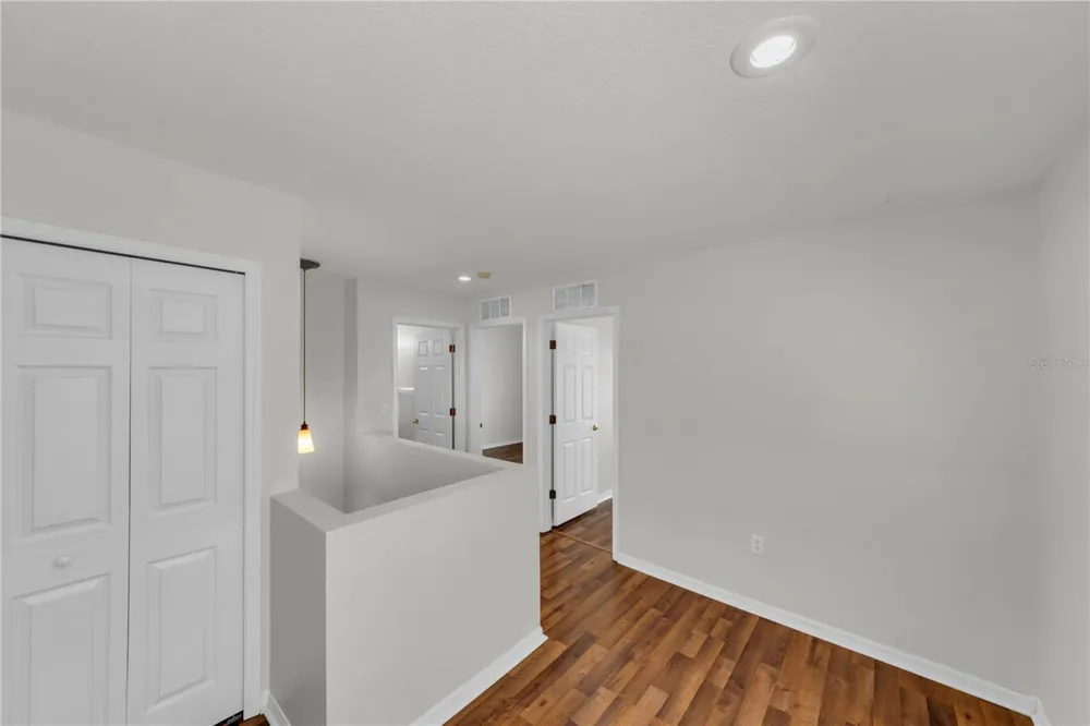 1715 HAMMOCKS AVENUE #1715 Lutz, FL 33549