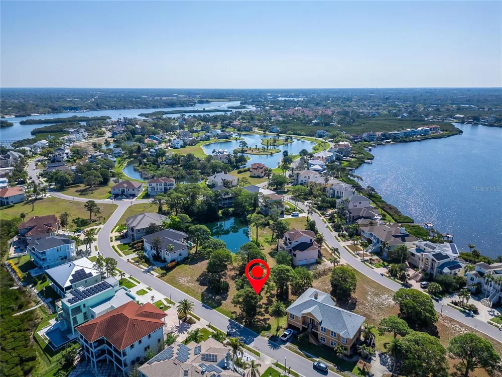 HARBOUR WATCH CIRCLE Tarpon Springs, FL 34689