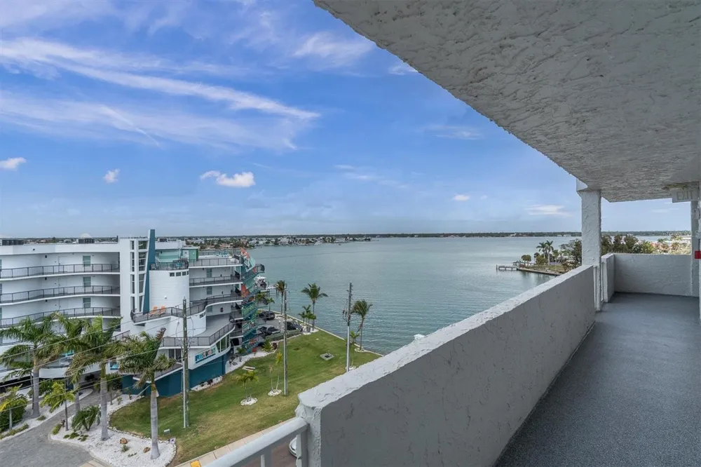 285 107TH AVENUE #701 Treasure Island, FL 33706