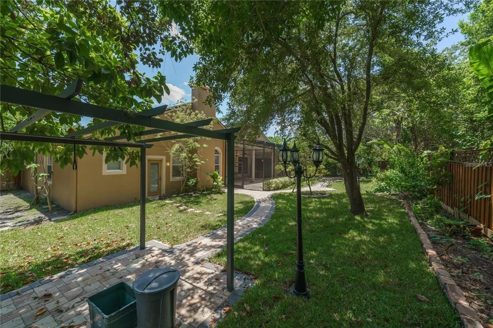 140 SEVILLE CHASE DRIVE Winter Springs, FL 32708