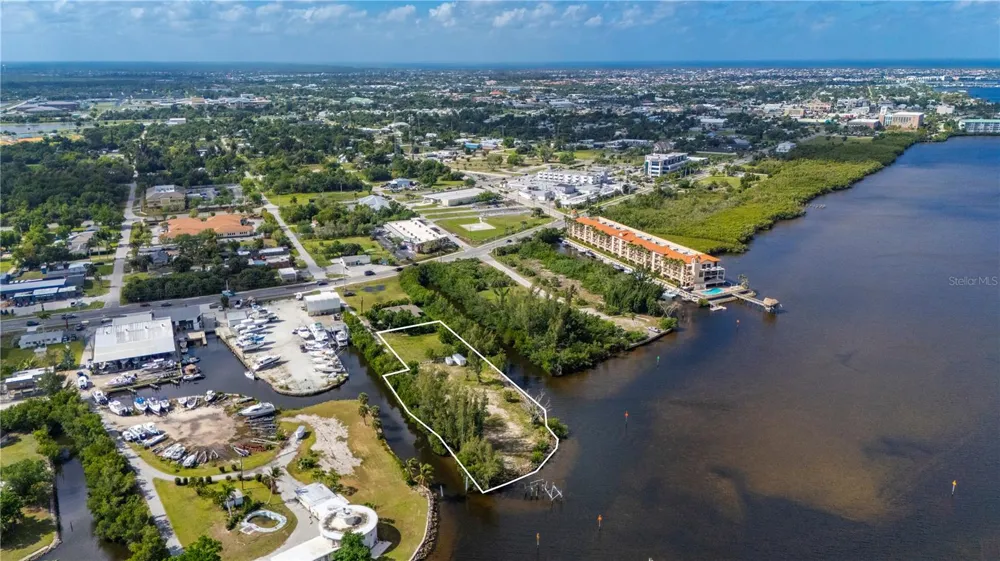 6141 ELLIOTT STREET Punta Gorda, FL 33950