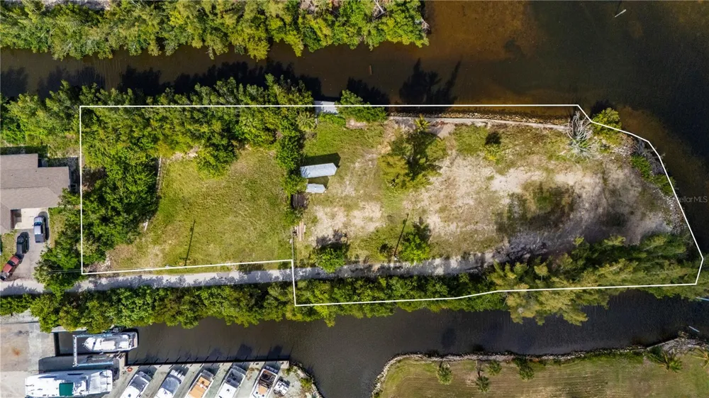 6141 ELLIOTT STREET Punta Gorda, FL 33950