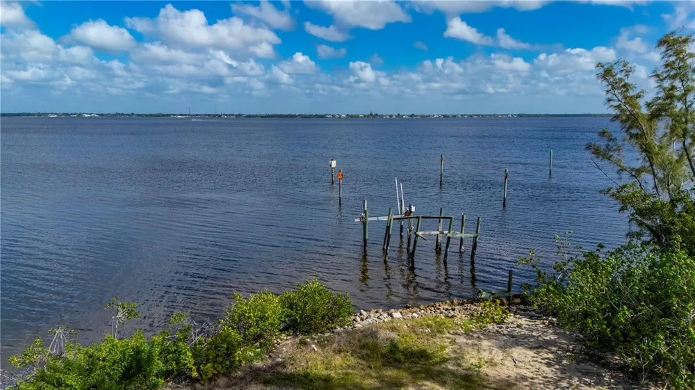 6141 ELLIOTT STREET Punta Gorda, FL 33950