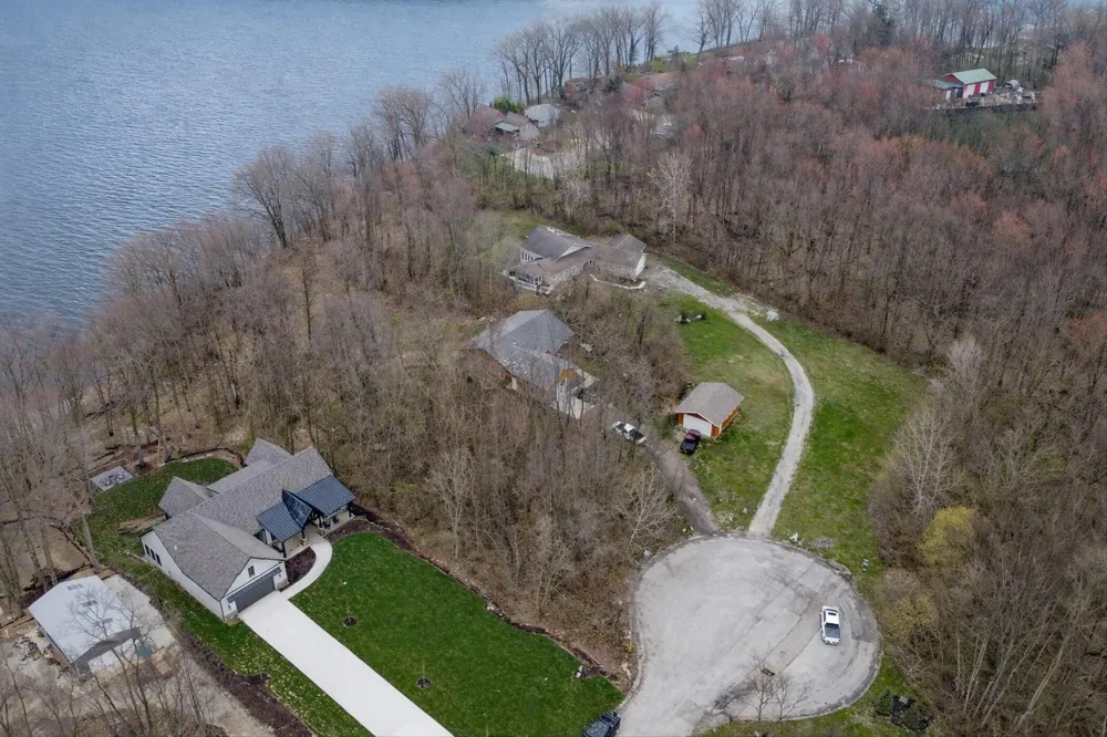 23536 Forest Shores Drive Cassopolis, MI 49031