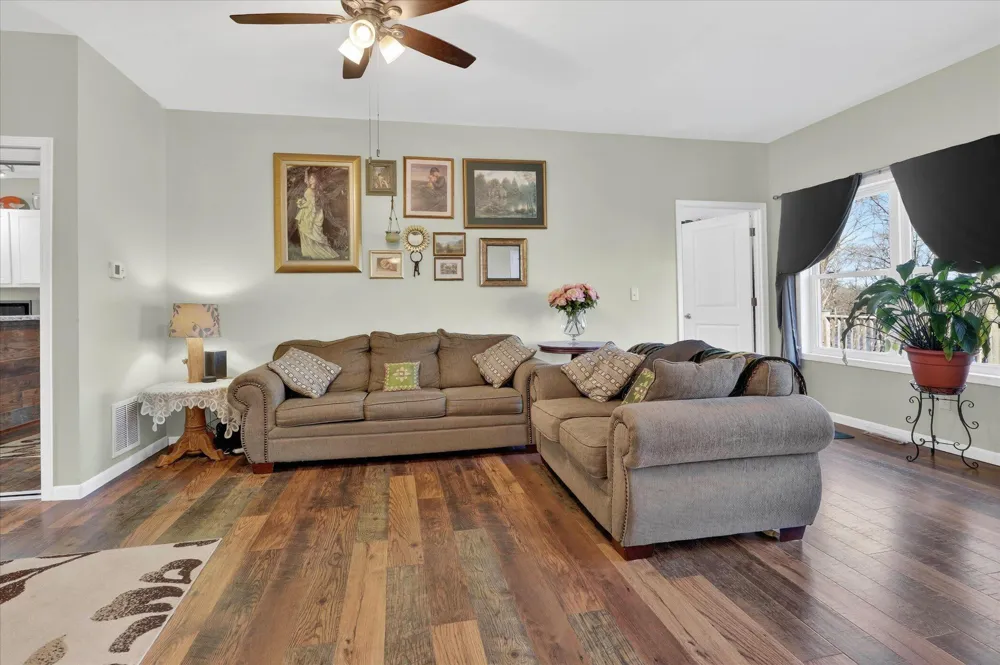 23536 Forest Shores Drive Cassopolis, MI 49031