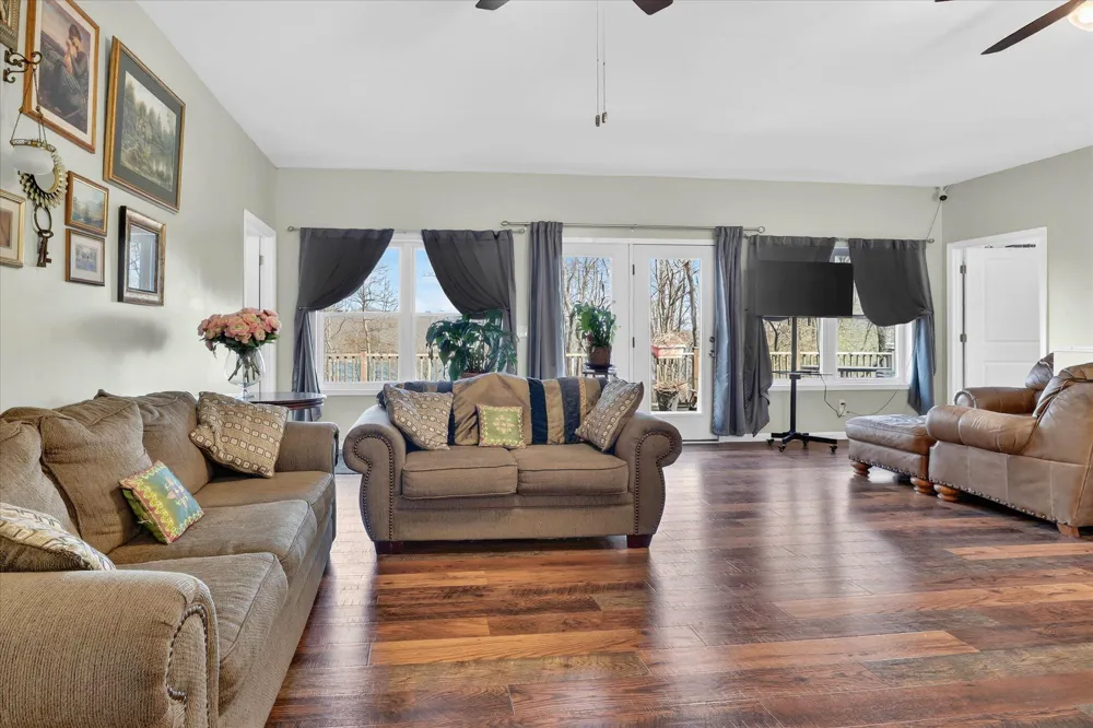 23536 Forest Shores Drive Cassopolis, MI 49031