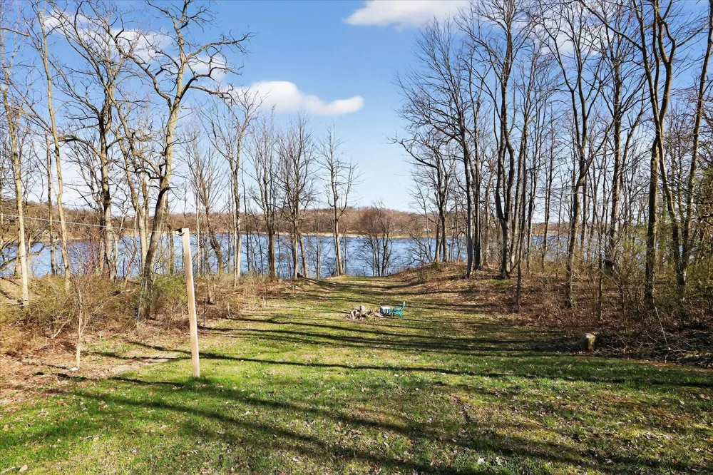 23536 Forest Shores Drive Cassopolis, MI 49031