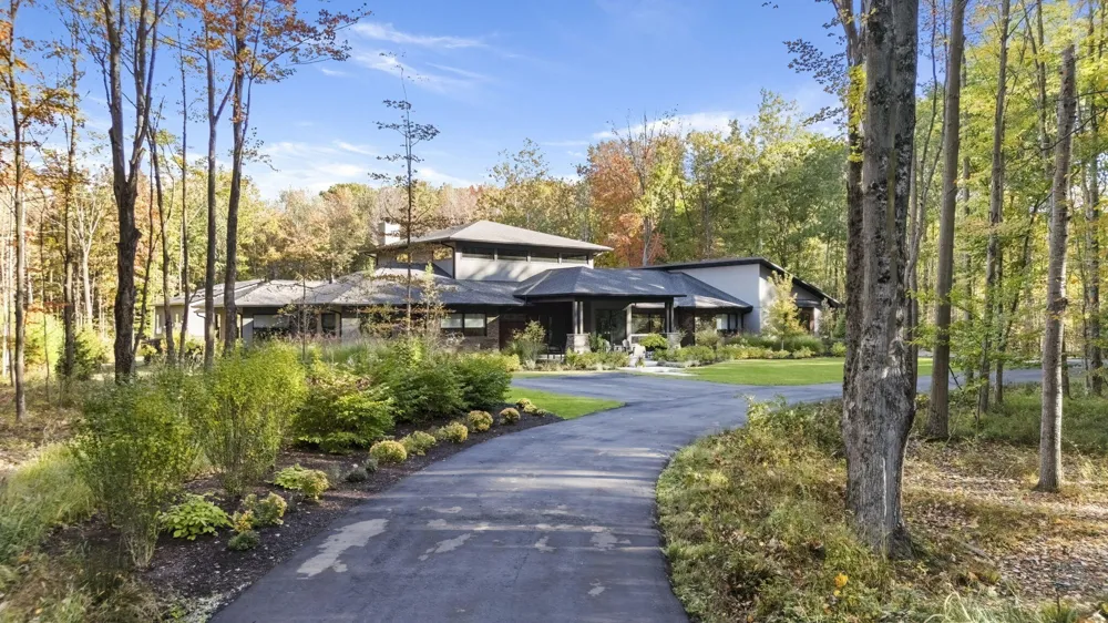 6941 Youngren Road Harbert, MI 49115
