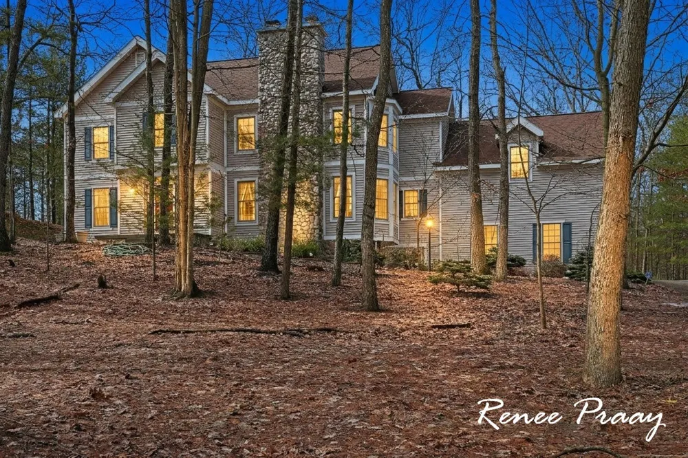 5439 Shawnee Road Pentwater Township, MI 49449