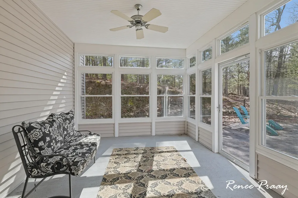 5439 Shawnee Road Pentwater Township, MI 49449