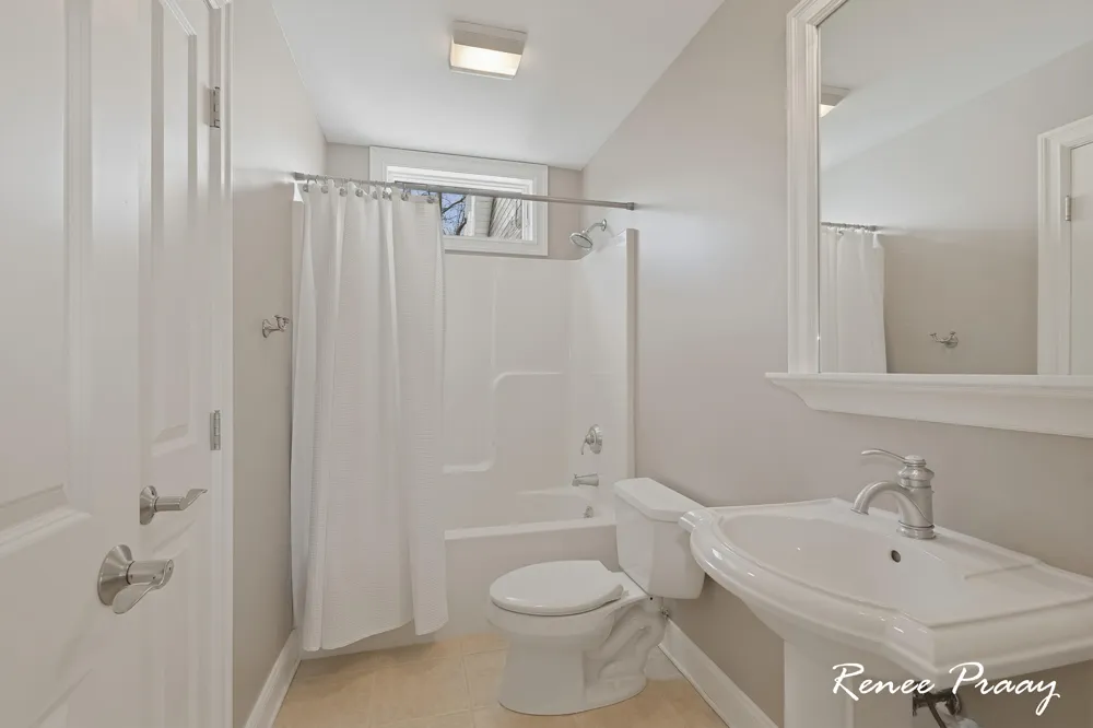 5439 Shawnee Road Pentwater Township, MI 49449