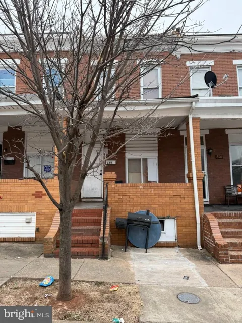 603 ROBINSON STREET