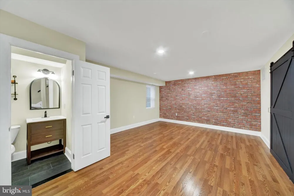 15 BRANCH LANE #22 Baltimore, MD 21201