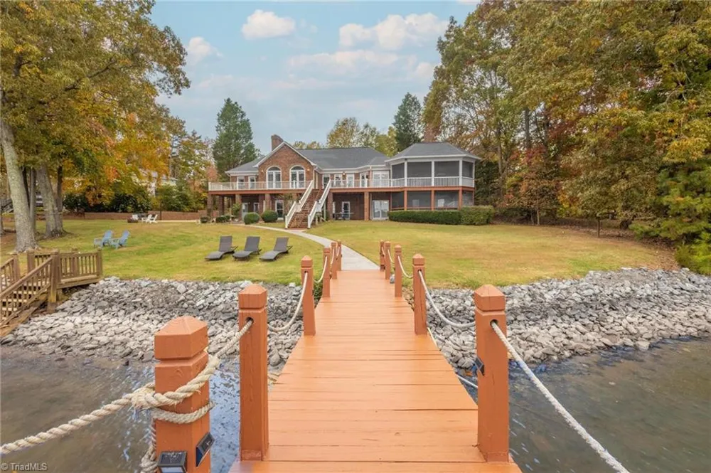 185 Willow Point Road Troutman, NC 28166