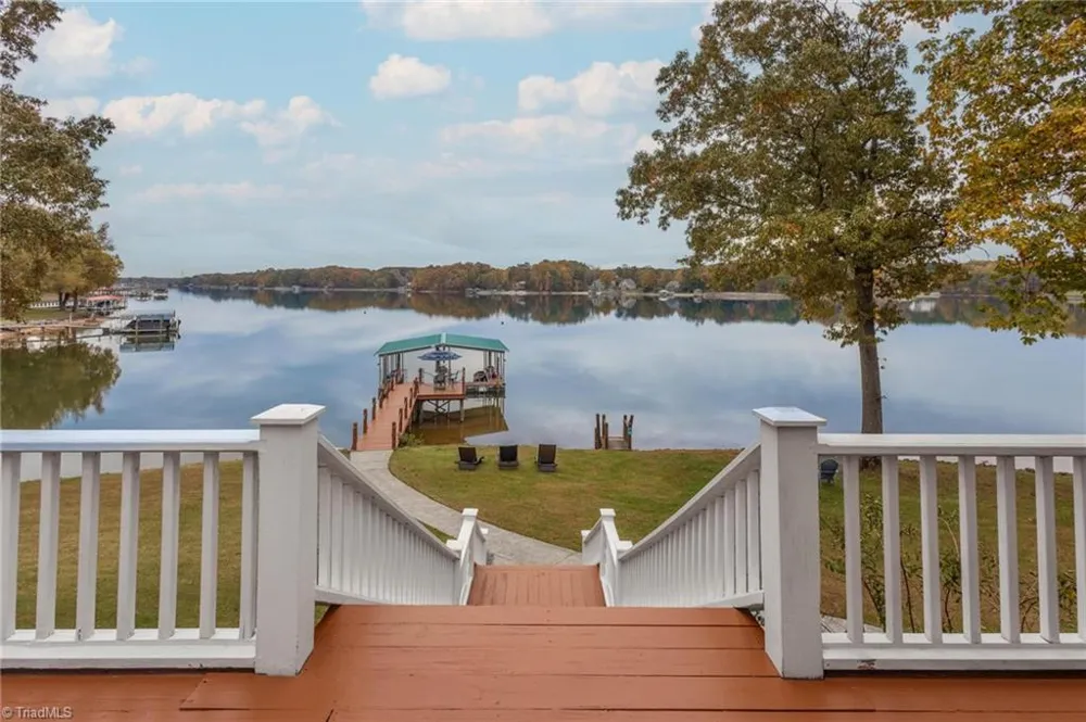 185 Willow Point Road Troutman, NC 28166