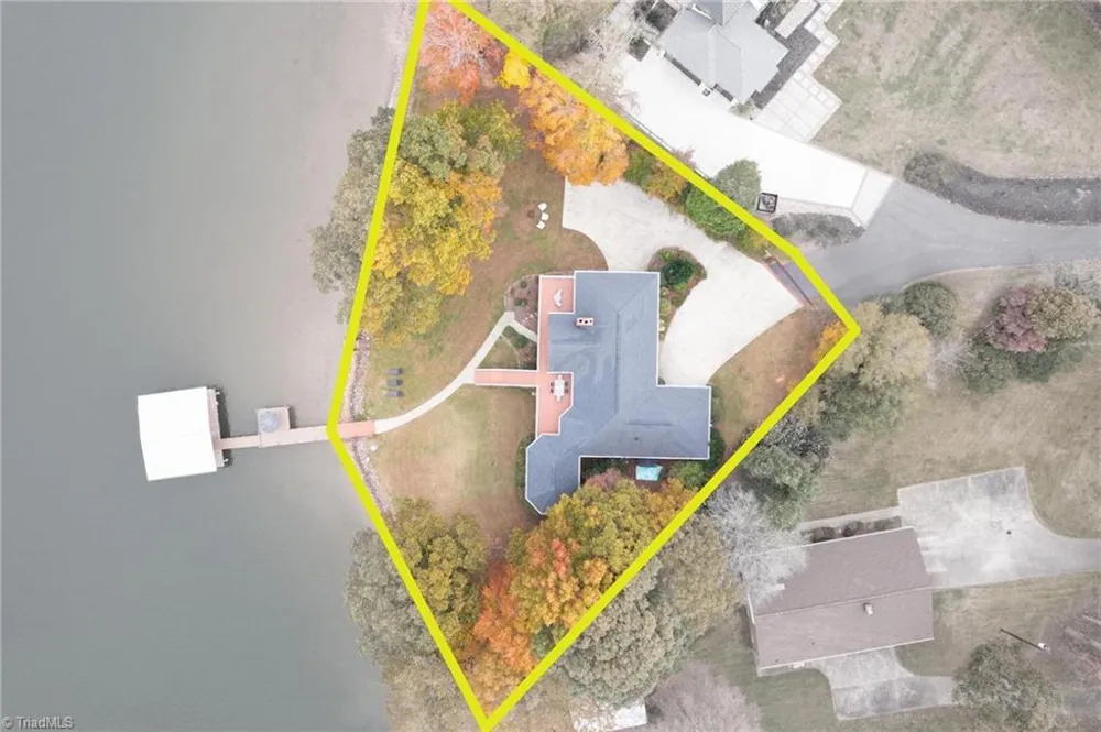 185 Willow Point Road Troutman, NC 28166