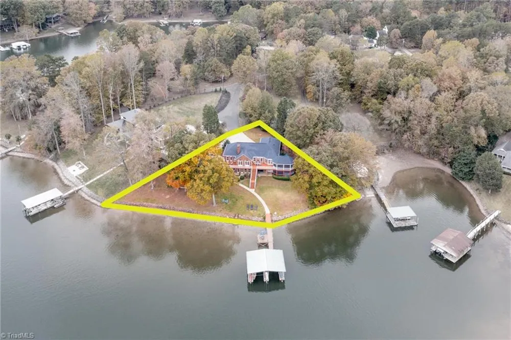 185 Willow Point Road Troutman, NC 28166