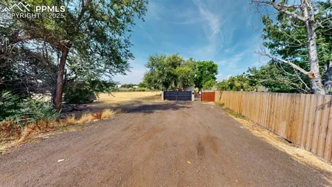 1575 Sable Boulevard