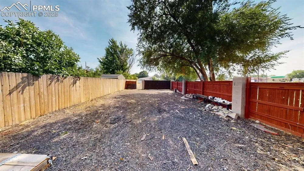 1575 Sable Boulevard Aurora, CO 80011
