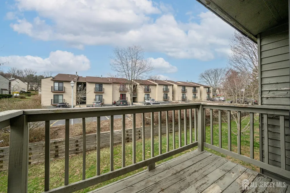 1002 Spruce Hills Drive Glen Gardner, NJ 08826