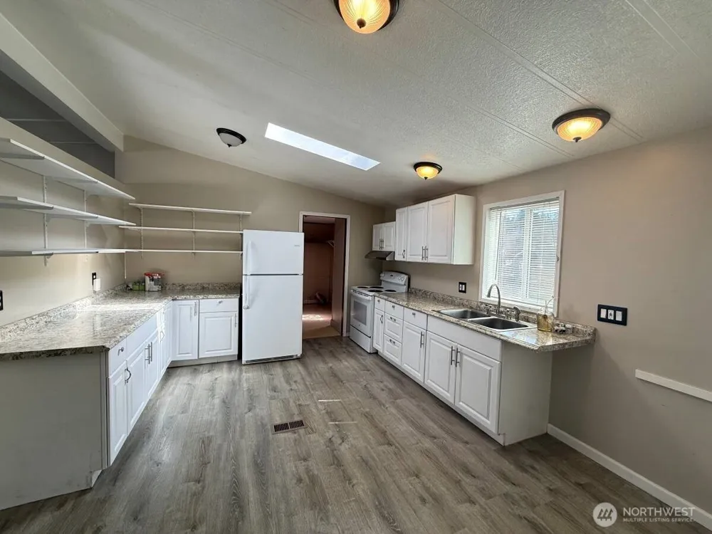10203 217th Avenue Ct E Bonney Lake, WA 98391