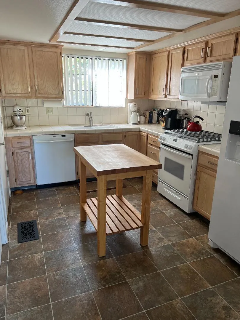 40586 Saddleback Road Bass Lake, CA 93604