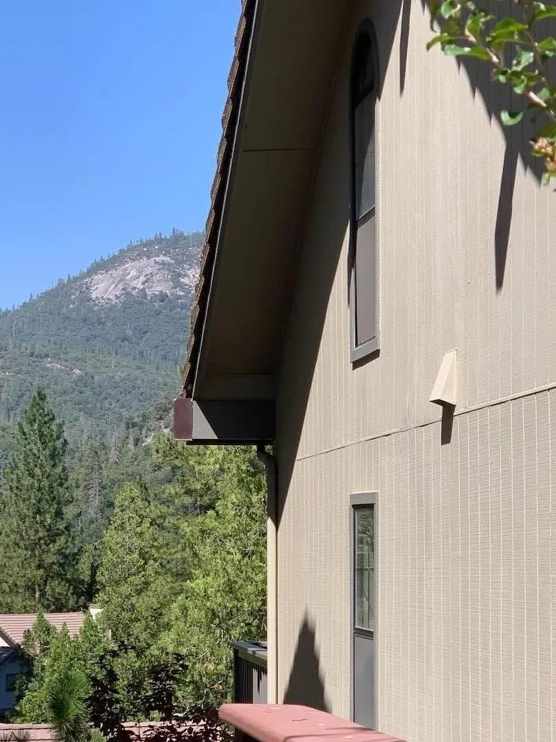 40586 Saddleback Road Bass Lake, CA 93604