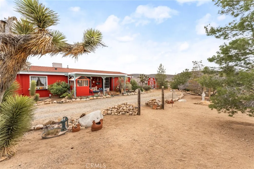 52975 Cielito Pioneertown, CA 92268