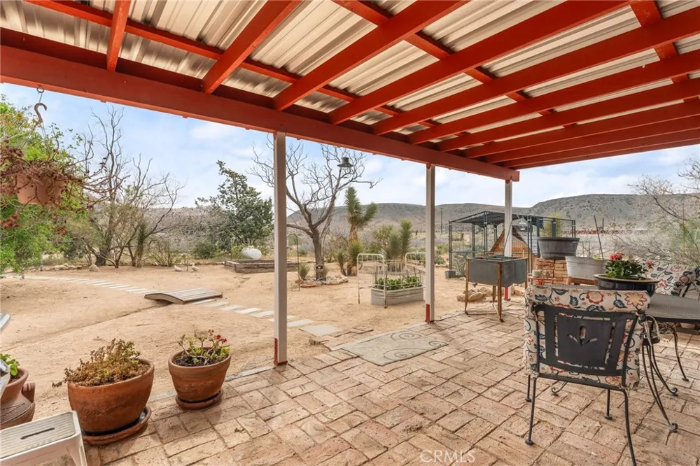 52975 Cielito Pioneertown, CA 92268