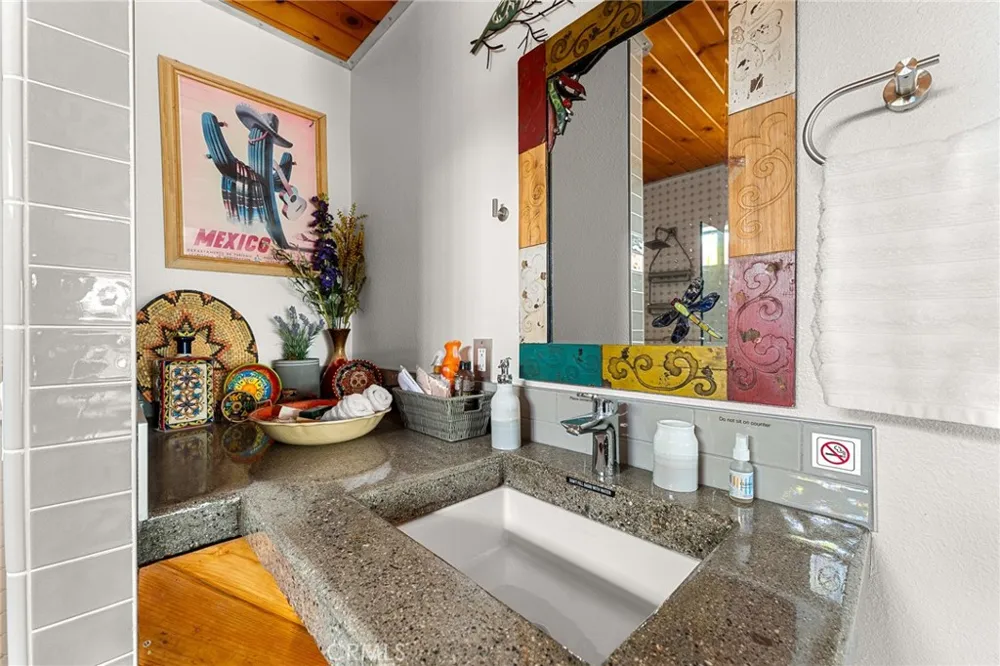 52975 Cielito Pioneertown, CA 92268