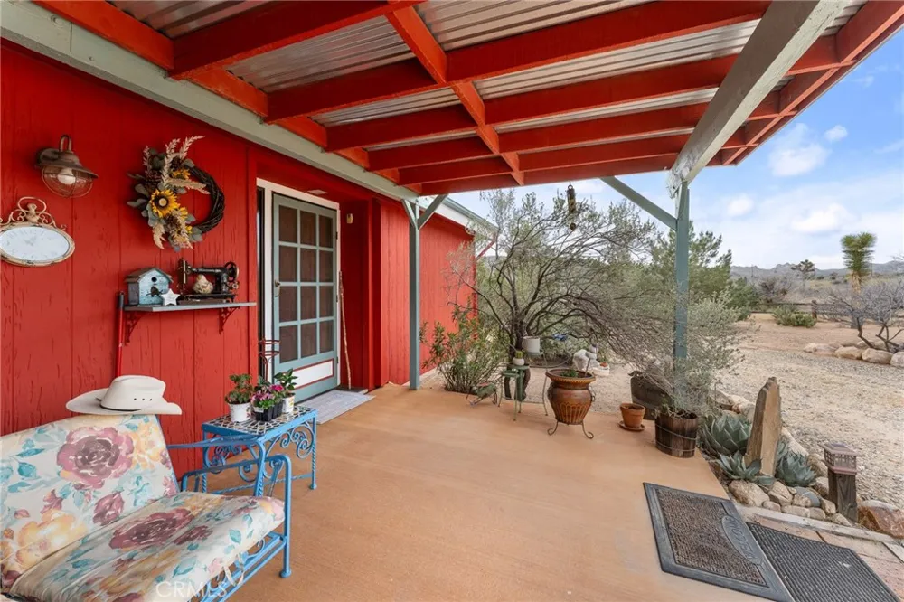 52975 Cielito Pioneertown, CA 92268