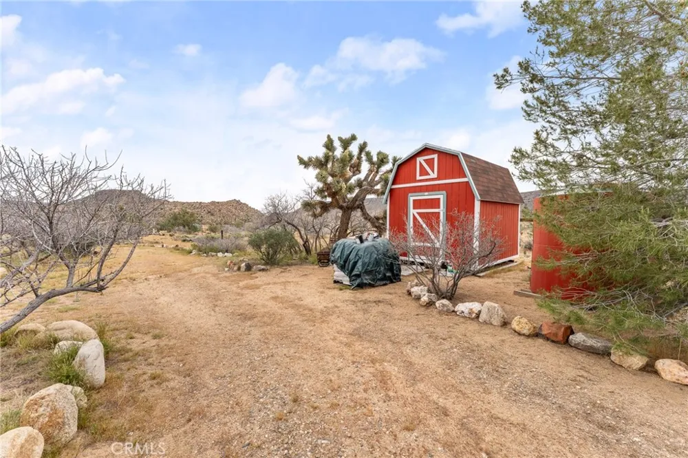 52975 Cielito Pioneertown, CA 92268