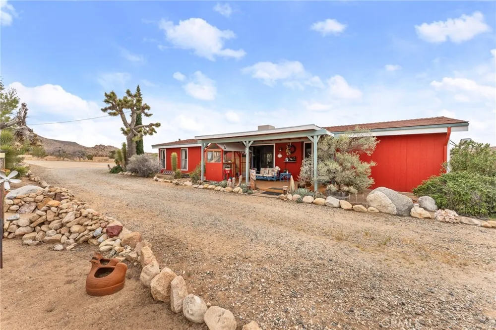 52975 Cielito Pioneertown, CA 92268