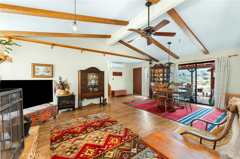 52975 Cielito Pioneertown, CA 92268