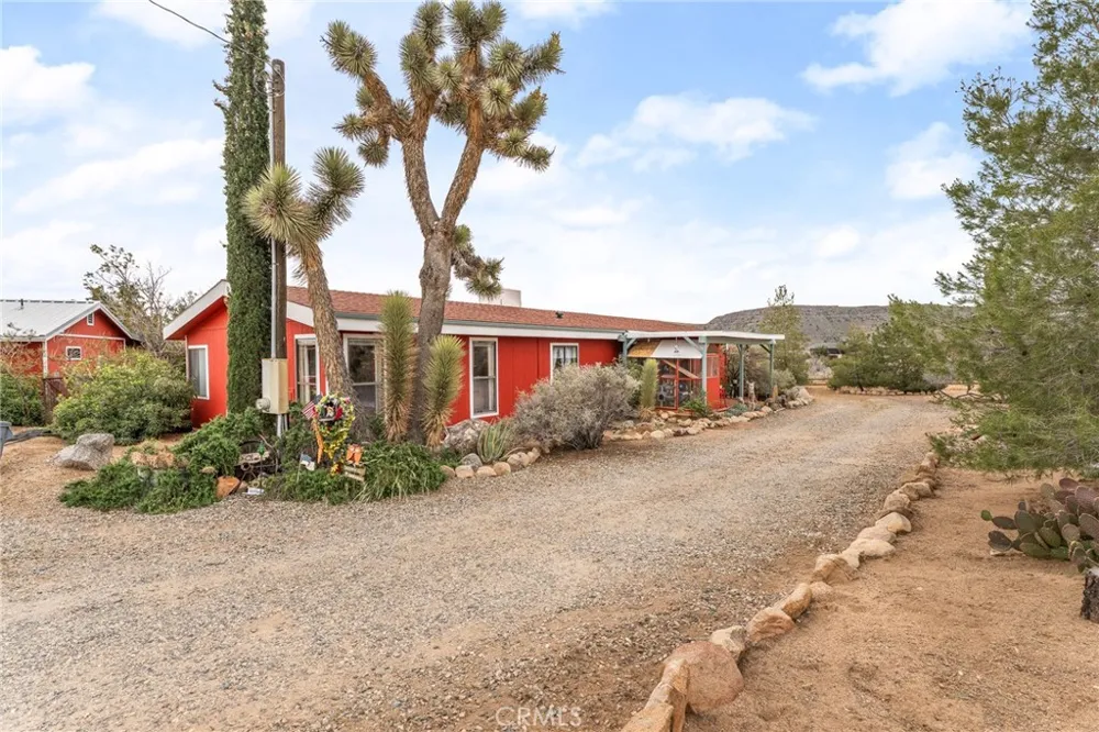 52975 Cielito Pioneertown, CA 92268