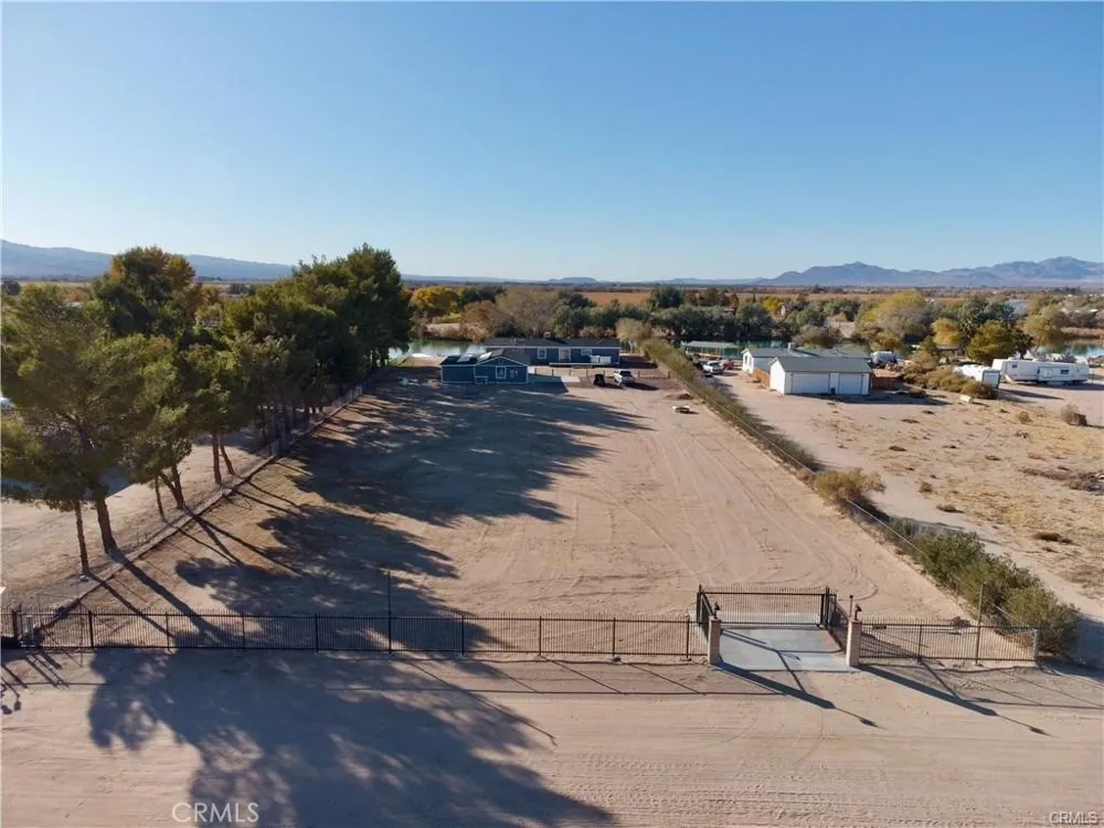 34232 Maui Street Newberry Springs, CA 92365