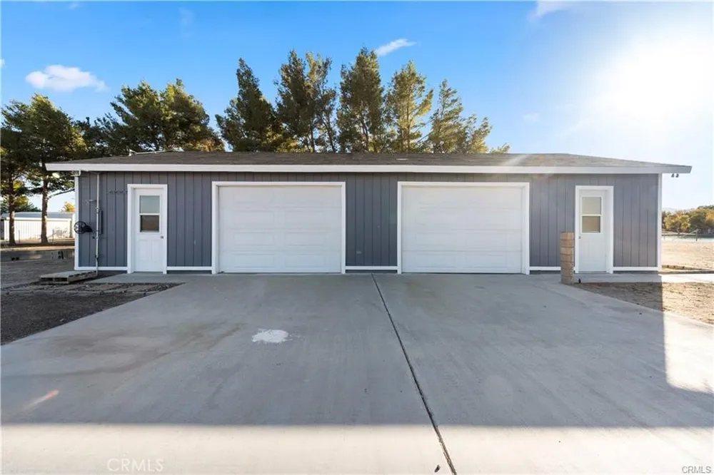34232 Maui Street Newberry Springs, CA 92365