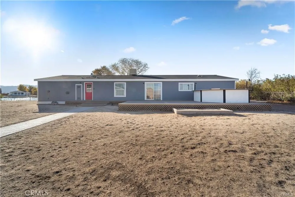 34232 Maui Street Newberry Springs, CA 92365