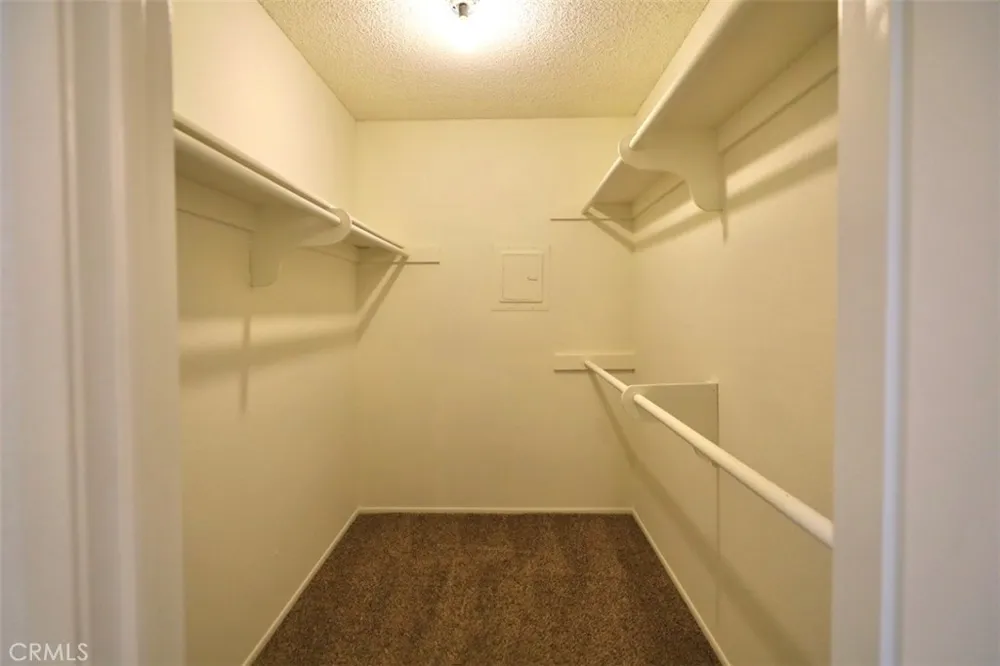 27623 Nugget Dr #4 Drive #4 Canyon Country, CA 91387