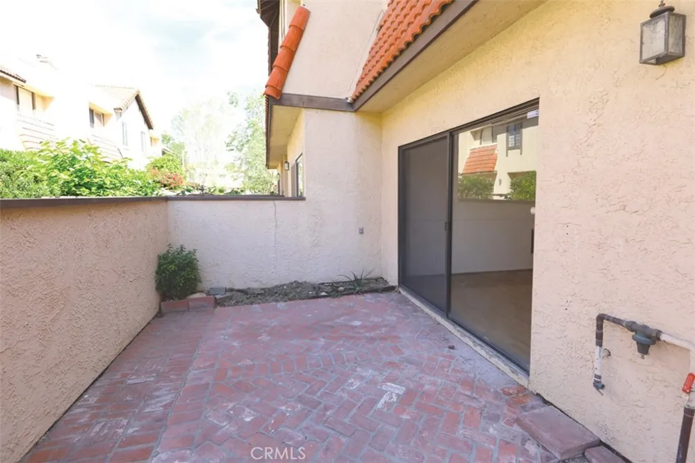 27623 Nugget Dr #4 Drive #4 Canyon Country, CA 91387