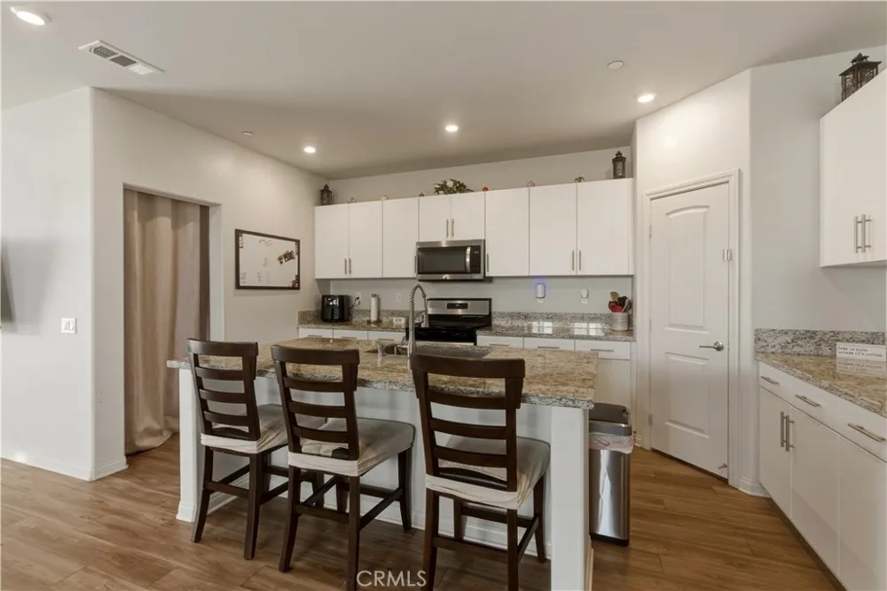 1726 Plume San Jacinto, CA 92583