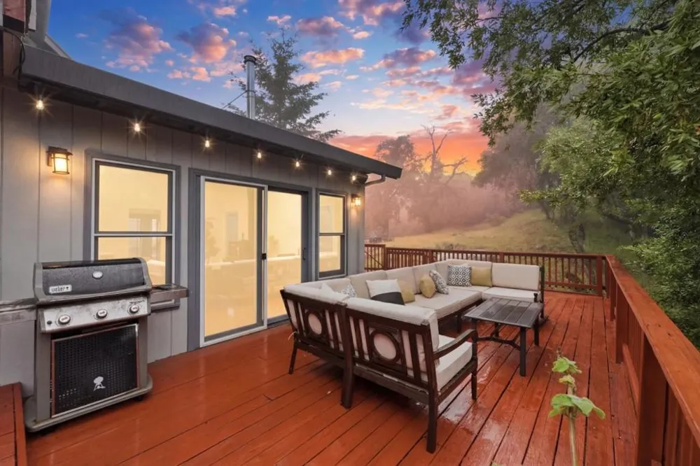 18453 Las Cumbres Road Los Gatos, CA 95033