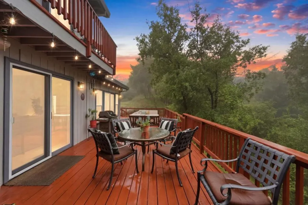 18453 Las Cumbres Road Los Gatos, CA 95033