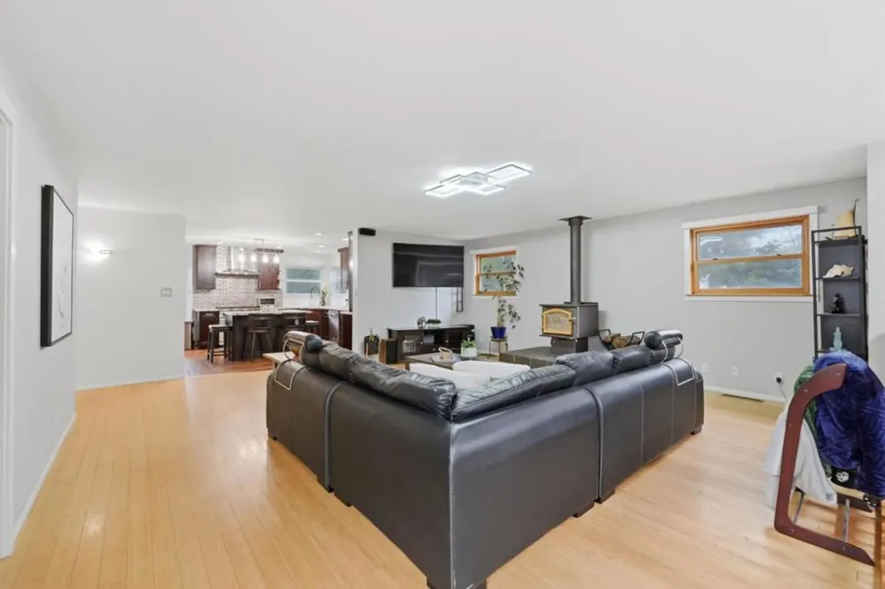 18453 Las Cumbres Road Los Gatos, CA 95033