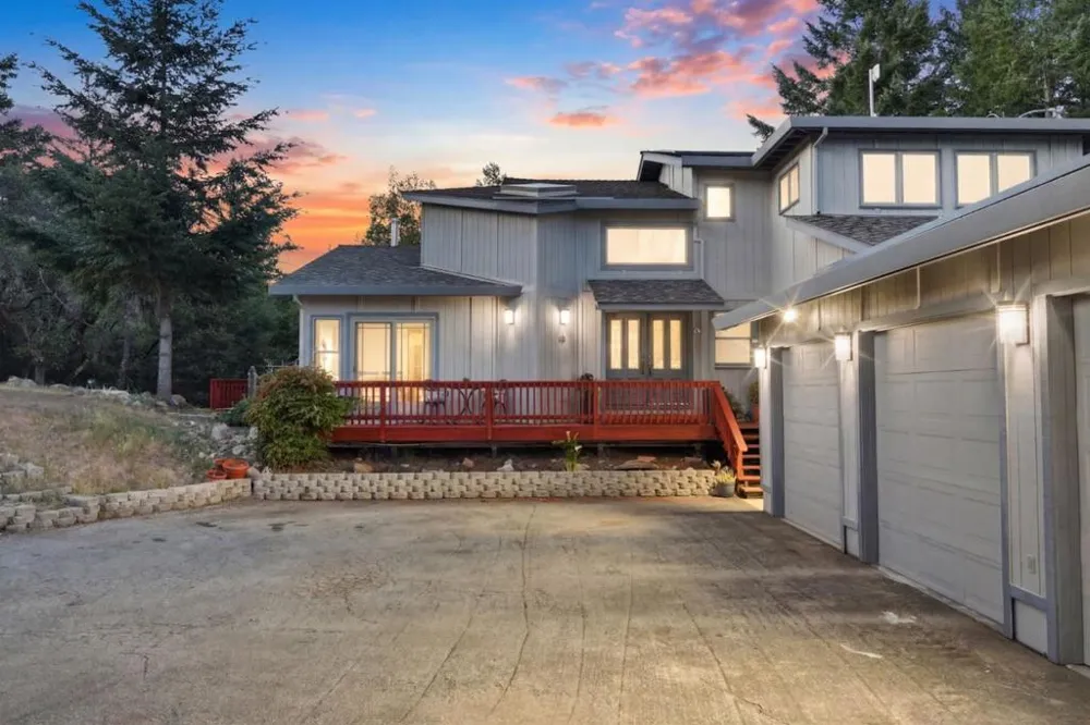 18453 Las Cumbres Road Los Gatos, CA 95033