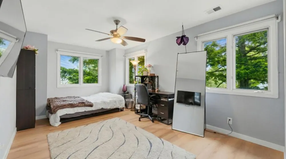 18453 Las Cumbres Road Los Gatos, CA 95033