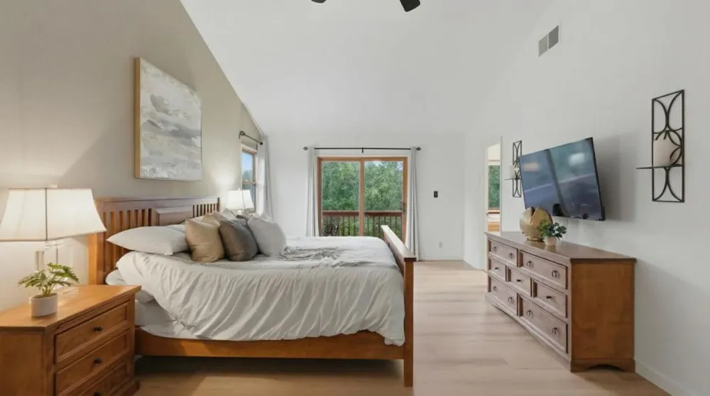 18453 Las Cumbres Road Los Gatos, CA 95033