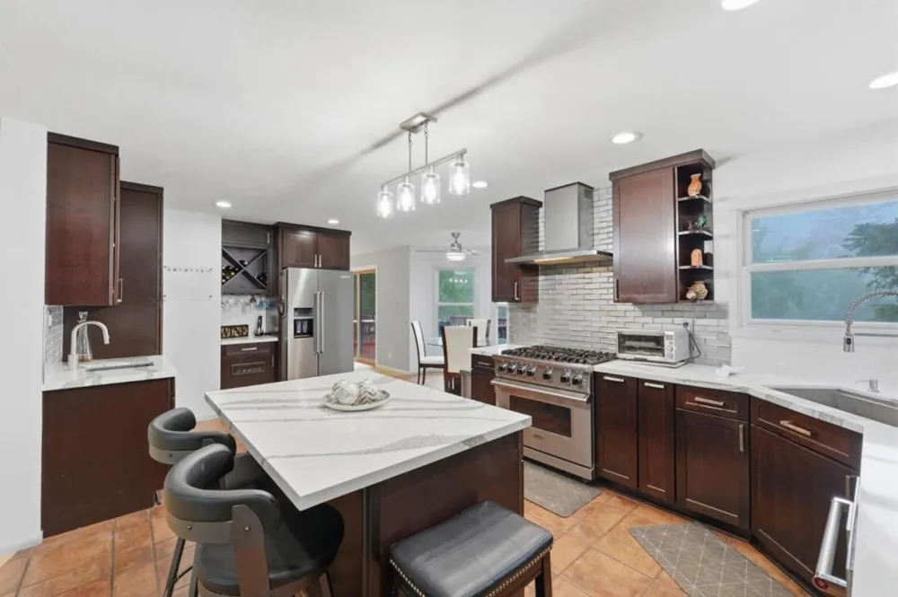 18453 Las Cumbres Road Los Gatos, CA 95033