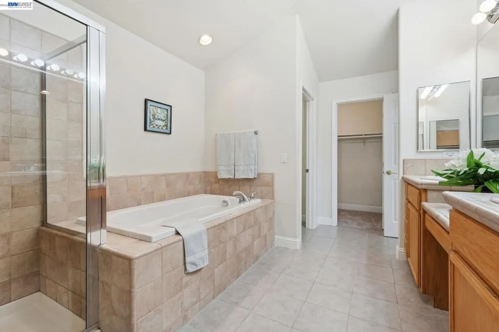 1339 Cherry Blossom Tracy, CA 95377