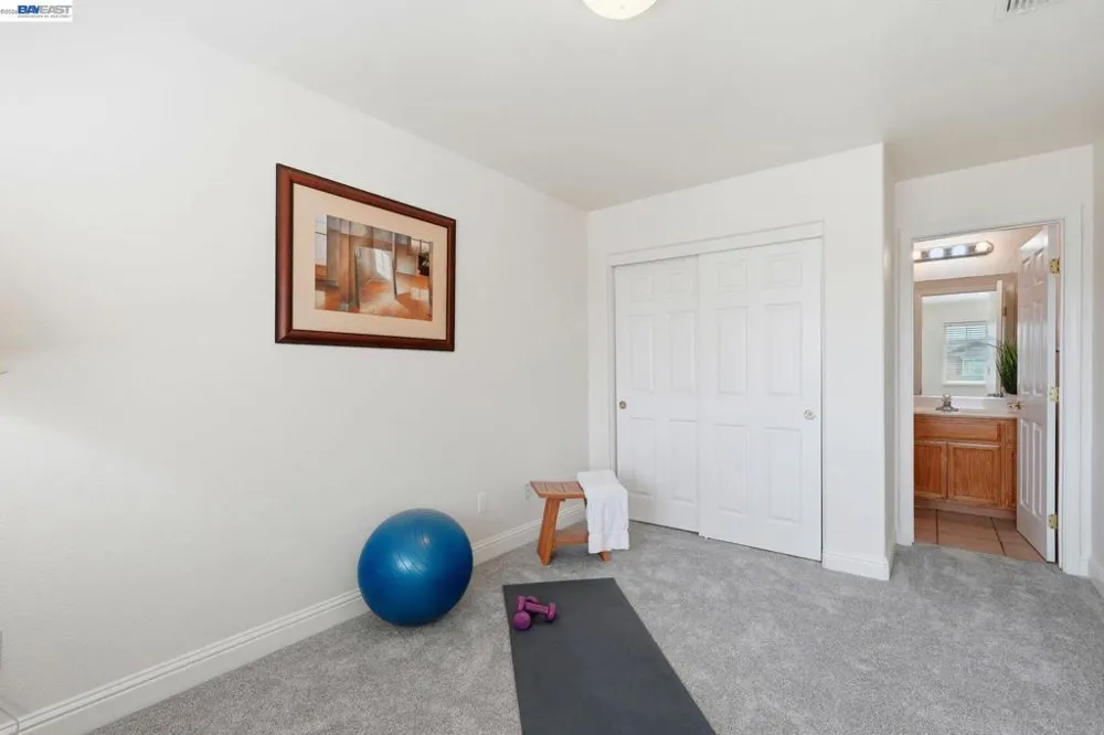1339 Cherry Blossom Tracy, CA 95377